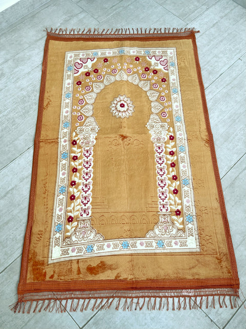 Tappeto da Preghiera Imbottito in Velluto – Sejadah