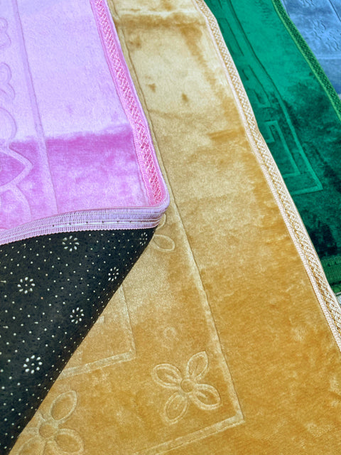 Sajda Noor – Tappeto da Preghiera Imbottito 70x100 cm