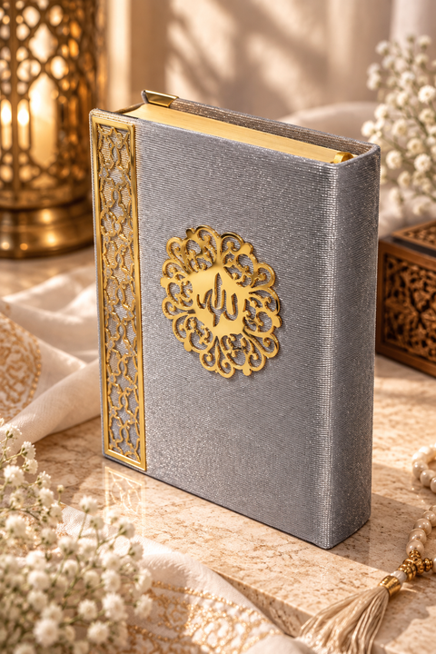 Corano arabo Elegance Silver con dettagli dorati – 17 × 13 cm