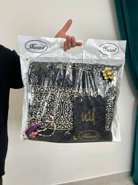 Set Preghiera Premium Nero & Oro – Tappeto + libricino Ya-sin Sharif + Tasbih