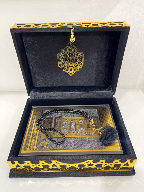 Corano di Lusso con Cofanetto Decorativo in Velluto e Accessori – Edizione con QR Code