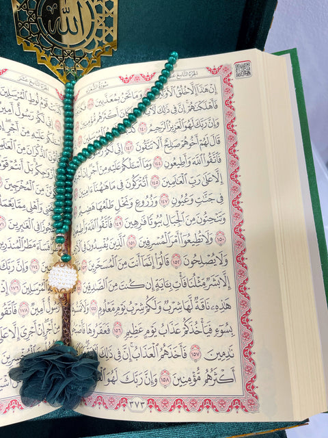 Corano di Lusso con Cofanetto Decorativo in Velluto e Accessori – Edizione con QR Code