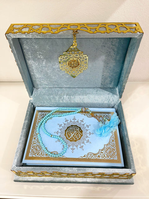 Corano di Lusso con Cofanetto Decorativo in Velluto e Accessori – Edizione con QR Code