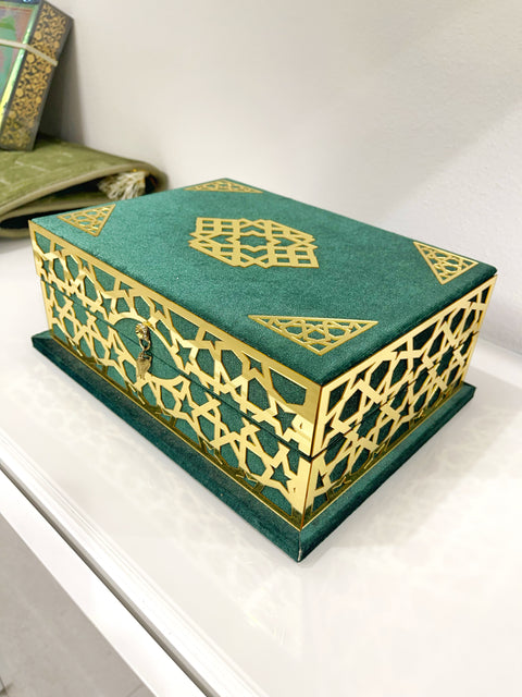 Corano di Lusso con Cofanetto Decorativo in Velluto e Accessori – Edizione con QR Code