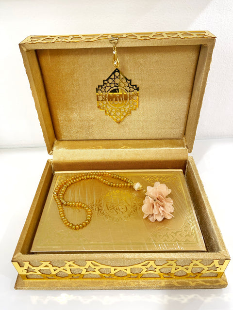 Corano di Lusso con Cofanetto Decorativo in Velluto e Accessori – Edizione con QR Code